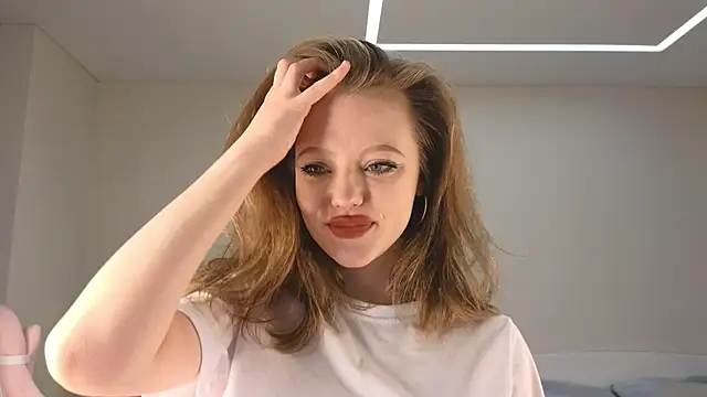 Eveleen Soleen online show from November 2025 03:52:02 PM