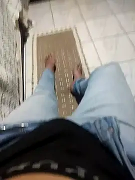 gatmoreno1 online show from October 2025 09:17:02 PM