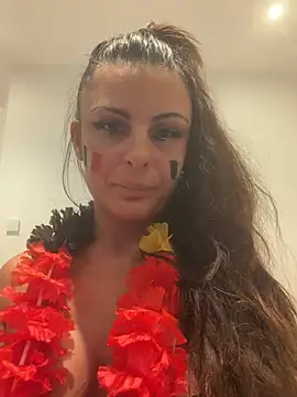 Snapshot of lenalux chatting on July 2026 08:08:01 PM lenalux online show from July 2026 08:08:01 PM