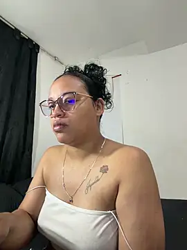 Snapshot of angela_angels_ chatting on April 2026 02:26:02 AM angela angels online show from April 2026 02:26:02 AM