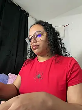 Snapshot of angela_angels_ chatting on May 2026 01:12:02 AM angela angels online show from May 2026 01:12:02 AM