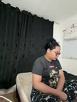 Snapshot of angela_angels_ chatting on May 2026 04:30:02 AM angela angels online show from May 2026 04:30:02 AM