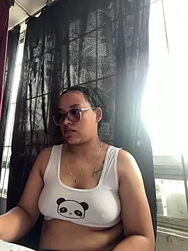 Snapshot of angela_angels_ chatting on May 2026 03:40:01 PM angela angels online show from May 2026 03:40:01 PM