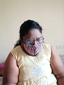 Snapshot of Pushpavathi_78 chatting on February 2025 08:44:01 AM Pushpavathi 78 online show from February 2025 08:44:01 AM