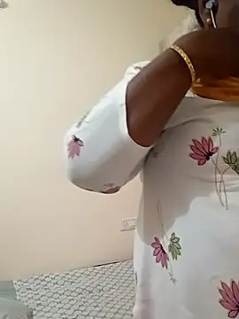Snapshot of Pushpavathi_78 chatting on March 2025 12:05:02 PM Pushpavathi 78 online show from March 2025 12:05:02 PM