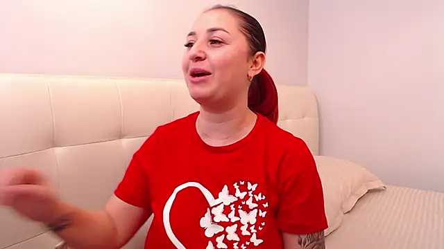 Snapshot of Amy--Samy chatting on February 2025 10:15:02 AM Amy--Samy online show from February 2025 10:15:02 AM