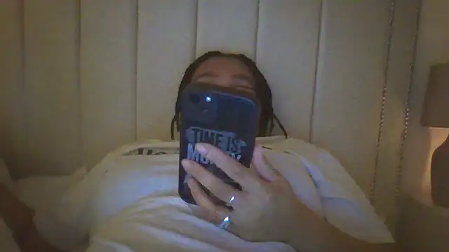 vanilla chocolate23 online show from December 2024 04:20:01 PM