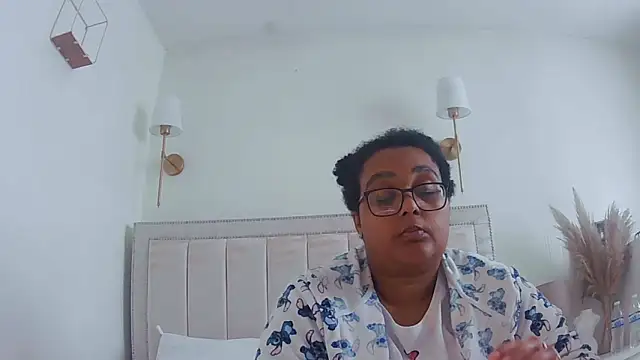 vanilla chocolate23 online show from September 2025 03:34:01 PM