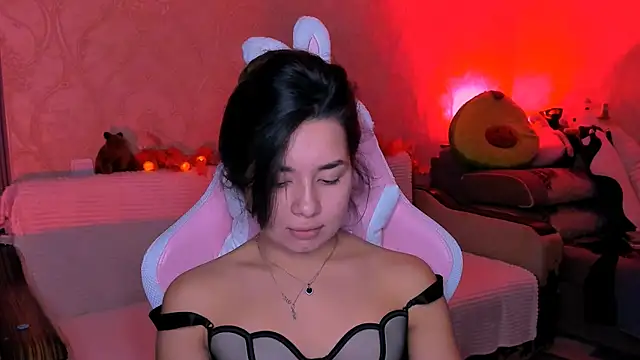 Snapshot of Swee_Alicee chatting on September 2025 06:42:01 PM Swee Alicee online show from September 2025 06:42:01 PM