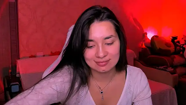 Snapshot of Swee_Alicee chatting on October 2025 06:48:01 PM Swee Alicee online show from October 2025 06:48:01 PM