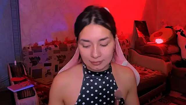 Snapshot of Swee_Alicee chatting on May 2026 12:56:01 PM Swee Alicee online show from May 2026 12:56:01 PM