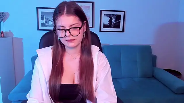 AdeliaKiss online show from February 2025 09:02:01 PM