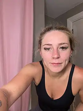 Snapshot of lexybabyxo chatting on May 2026 10:43:02 AM lexybabyxo online show from May 2026 10:43:02 AM