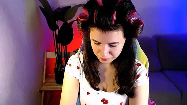 M Sensual online show from December 2025 05:30:01 PM