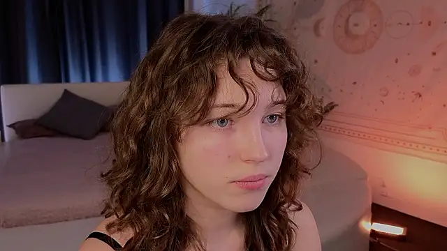 Snapshot of cherry_lea chatting on December 2024 12:49:01 PM cherry lea online show from December 2024 12:49:01 PM