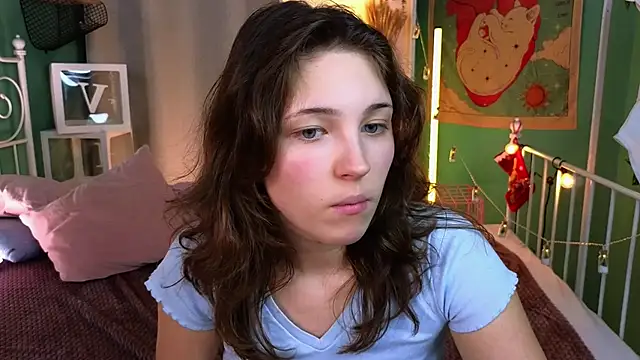 Snapshot of cherry_lea chatting on December 2024 07:27:02 PM cherry lea online show from December 2024 07:27:02 PM