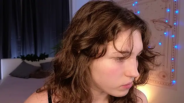 Snapshot of cherry_lea chatting on December 2024 04:38:01 PM cherry lea online show from December 2024 04:38:01 PM