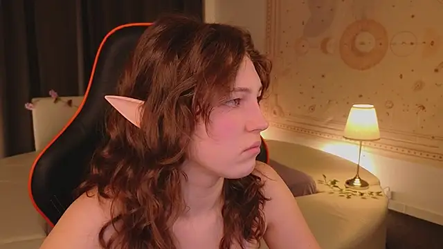 Snapshot of cherry_lea chatting on February 2025 06:37:01 PM cherry lea online show from February 2025 06:37:01 PM