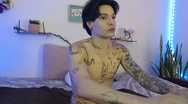 Apolo Hidalgo01 online show from January 2025 03:15:01 PM