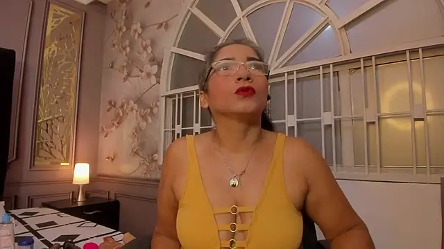 Snapshot of mature_bigass__ chatting on December 2024 01:15:02 AM mature bigass online show from December 2024 01:15:02 AM