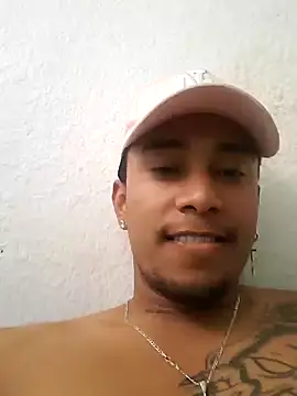Snapshot of diablonegro69 chatting on December 2024 11:18:02 PM diablonegro69 online show from December 2024 11:18:02 PM