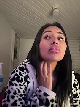 Anily Lovely online show from April 2026 12:41:01 AM