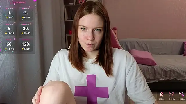 CassieJuice69 online show from June 2026 05:32:01 PM