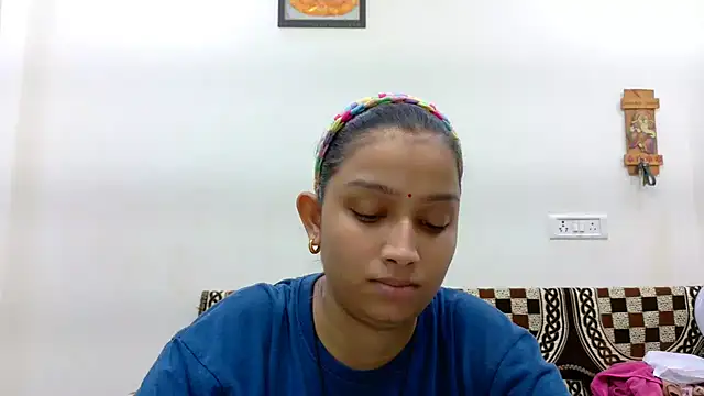 Aleena Rai online show from October 2025 06:28:02 PM