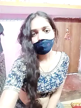 Cute-Simmi online show from December 2024 03:33:02 PM