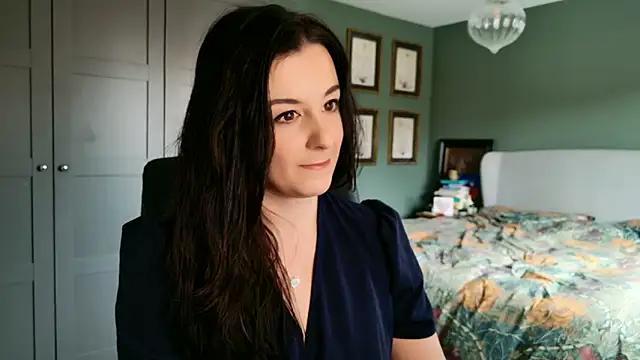 flatwhite0 online show from February 2026 10:33:02 AM