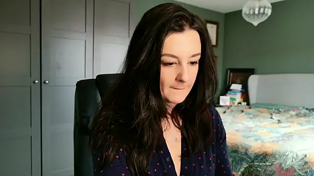 flatwhite0 online show from February 2026 10:11:02 AM