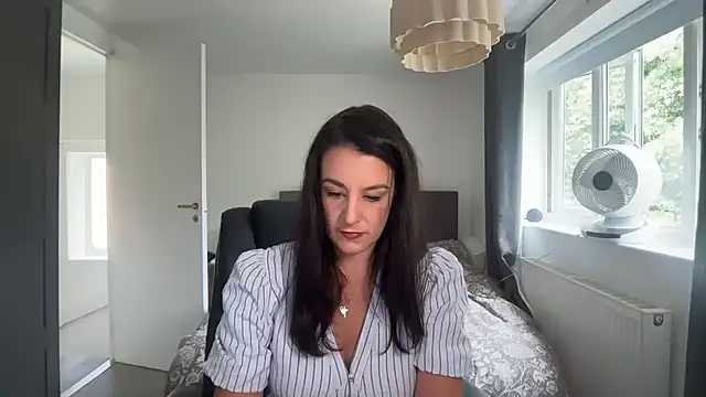 flatwhite0 online show from August 2026 10:03:01 AM