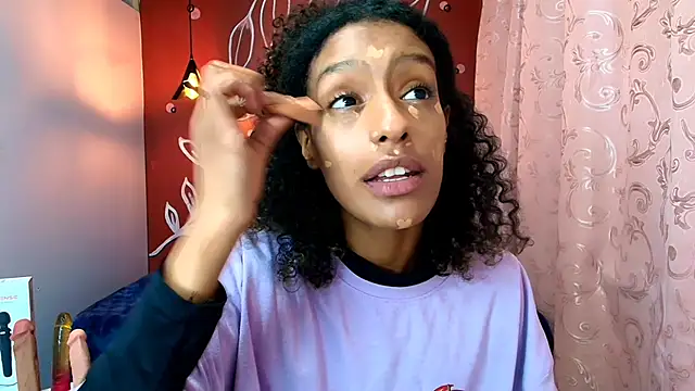 Zia Green online show from January 2025 07:07:02 PM