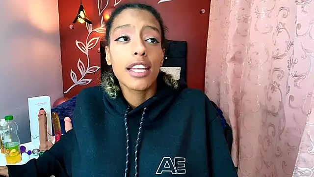 Zia Green online show from January 2025 03:19:01 PM