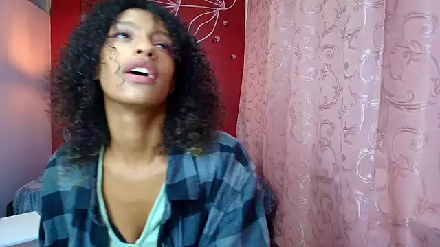 Zia Green online show from February 2025 12:34:01 PM