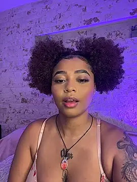 Snapshot of pamela_west chatting on May 2026 06:13:01 PM pamela west online show from May 2026 06:13:01 PM