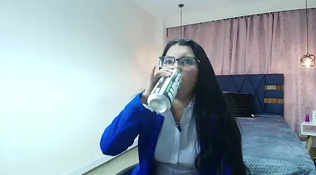 Snapshot of Asly_Morgan chatting on February 2025 03:33:01 AM Asly Morgan online show from February 2025 03:33:01 AM