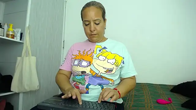 Iivana 19 online show from February 2026 06:55:02 PM