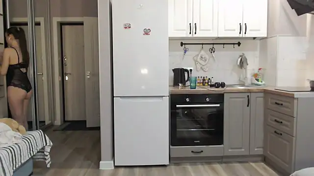 Snapshot of viviandaimond1 chatting on January 2025 02:30:01 PM viviandaimond1 online show from January 2025 02:30:01 PM