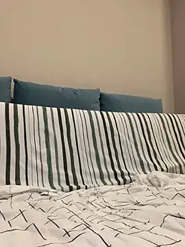 Snapshot of viviandaimond1 chatting on January 2025 05:29:02 PM viviandaimond1 online show from January 2025 05:29:02 PM