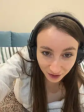 Snapshot of viviandaimond1 chatting on January 2025 03:16:01 PM viviandaimond1 online show from January 2025 03:16:01 PM