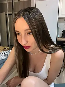 Snapshot of viviandaimond1 chatting on February 2025 05:05:02 PM viviandaimond1 online show from February 2025 05:05:02 PM