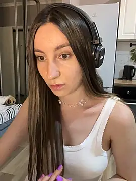 Snapshot of viviandaimond1 chatting on February 2025 12:47:01 PM viviandaimond1 online show from February 2025 12:47:01 PM