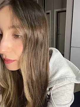 Snapshot of viviandaimond1 chatting on February 2025 04:47:01 PM viviandaimond1 online show from February 2025 04:47:01 PM