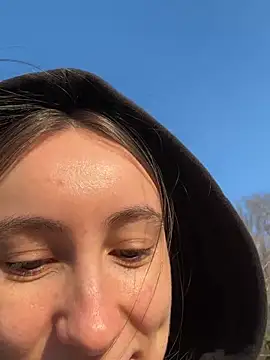 Snapshot of viviandaimond1 chatting on February 2025 05:15:01 PM viviandaimond1 online show from February 2025 05:15:01 PM