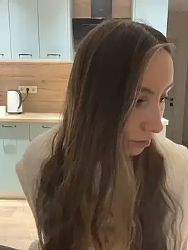 Snapshot of viviandaimond1 chatting on March 2025 08:32:01 PM viviandaimond1 online show from March 2025 08:32:01 PM