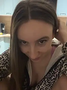 Snapshot of viviandaimond1 chatting on March 2025 08:42:01 PM viviandaimond1 online show from March 2025 08:42:01 PM