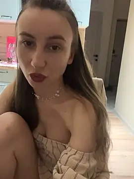 Snapshot of viviandaimond1 chatting on March 2025 05:57:02 PM viviandaimond1 online show from March 2025 05:57:02 PM