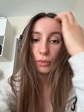 Snapshot of viviandaimond1 chatting on September 2025 01:45:01 PM viviandaimond1 online show from September 2025 01:45:01 PM