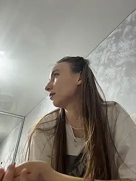 Snapshot of viviandaimond1 chatting on November 2025 09:41:02 PM viviandaimond1 online show from November 2025 09:41:02 PM